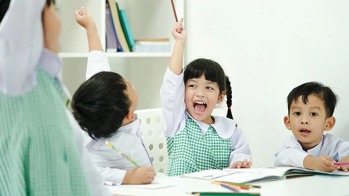 Tips Agar Si Kecil Mau Ke Sekolah Tanpa Ditemani Memfasilitasi Kemandirian dan Percaya Diri